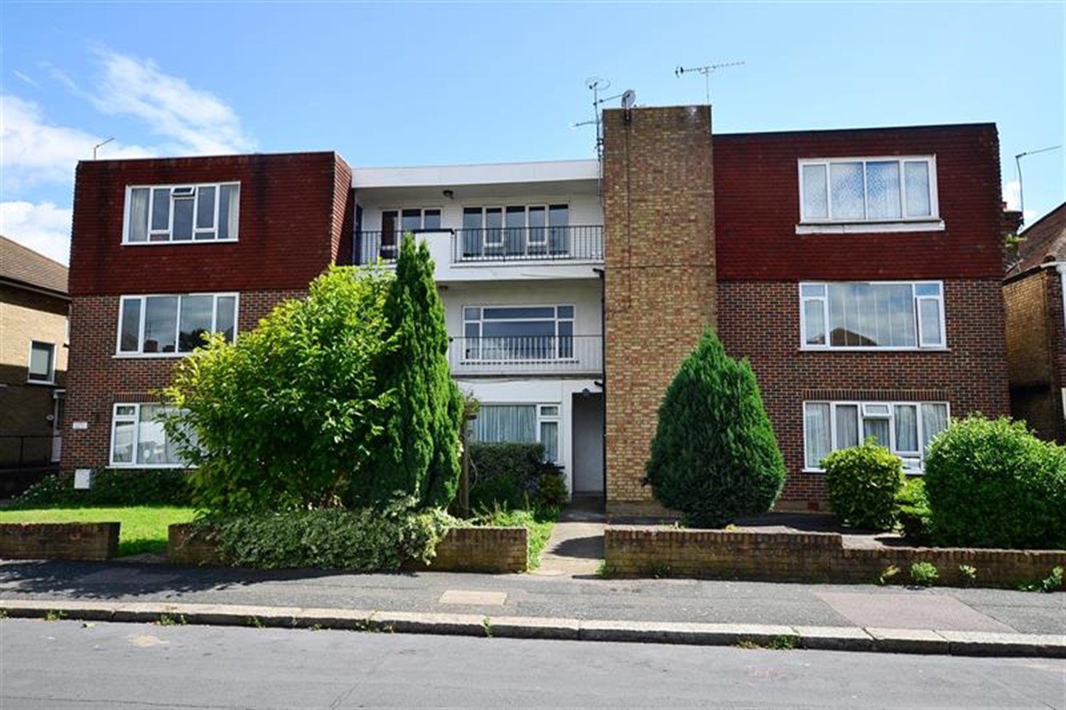 Warren Road, North Chingford, E4