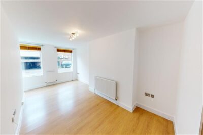Connaught Place, Loughton, IG10