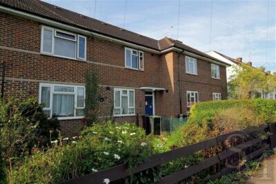 Etheridge Road, Loughton IG10