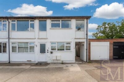 Algers Close, Loughton, IG10