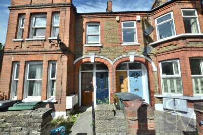 Chingford Lane, Woodford Green, IG8