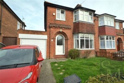 Forest Approach, Woodford Green, IG8